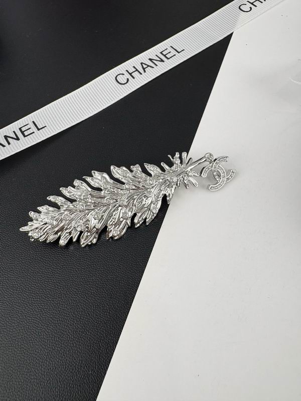 Chanel Brooch 05yxh06